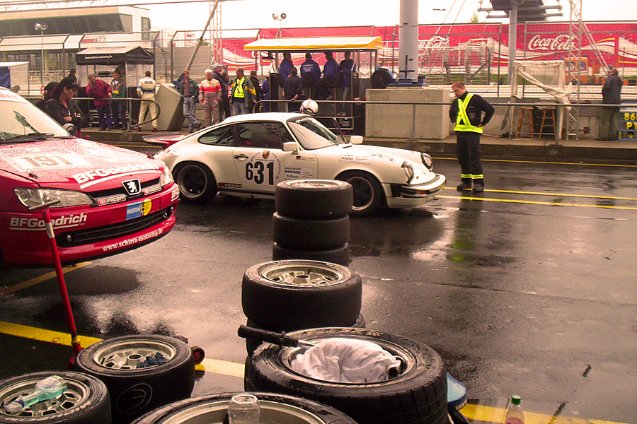 Porsche 911 Boxengasse - 2004